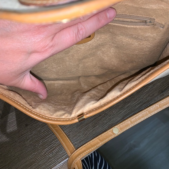 Vintage Gucci Crossbody w/detachable strap&dustbag - Picture 6 of 6